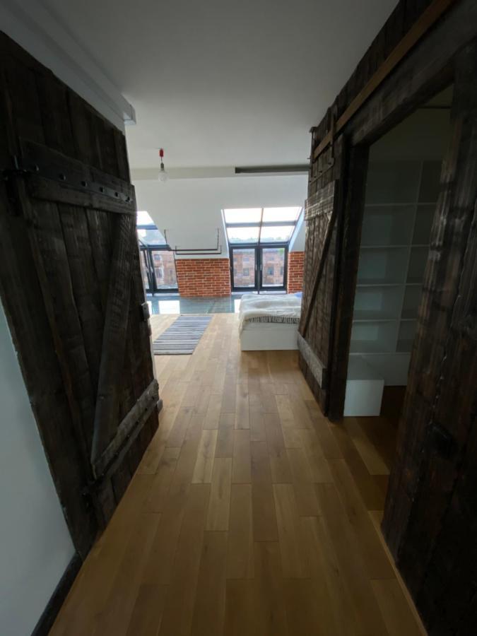 Wyjatkowy 2-Poziomowy Klimatyzowany Loft Daire Łódź Dış mekan fotoğraf